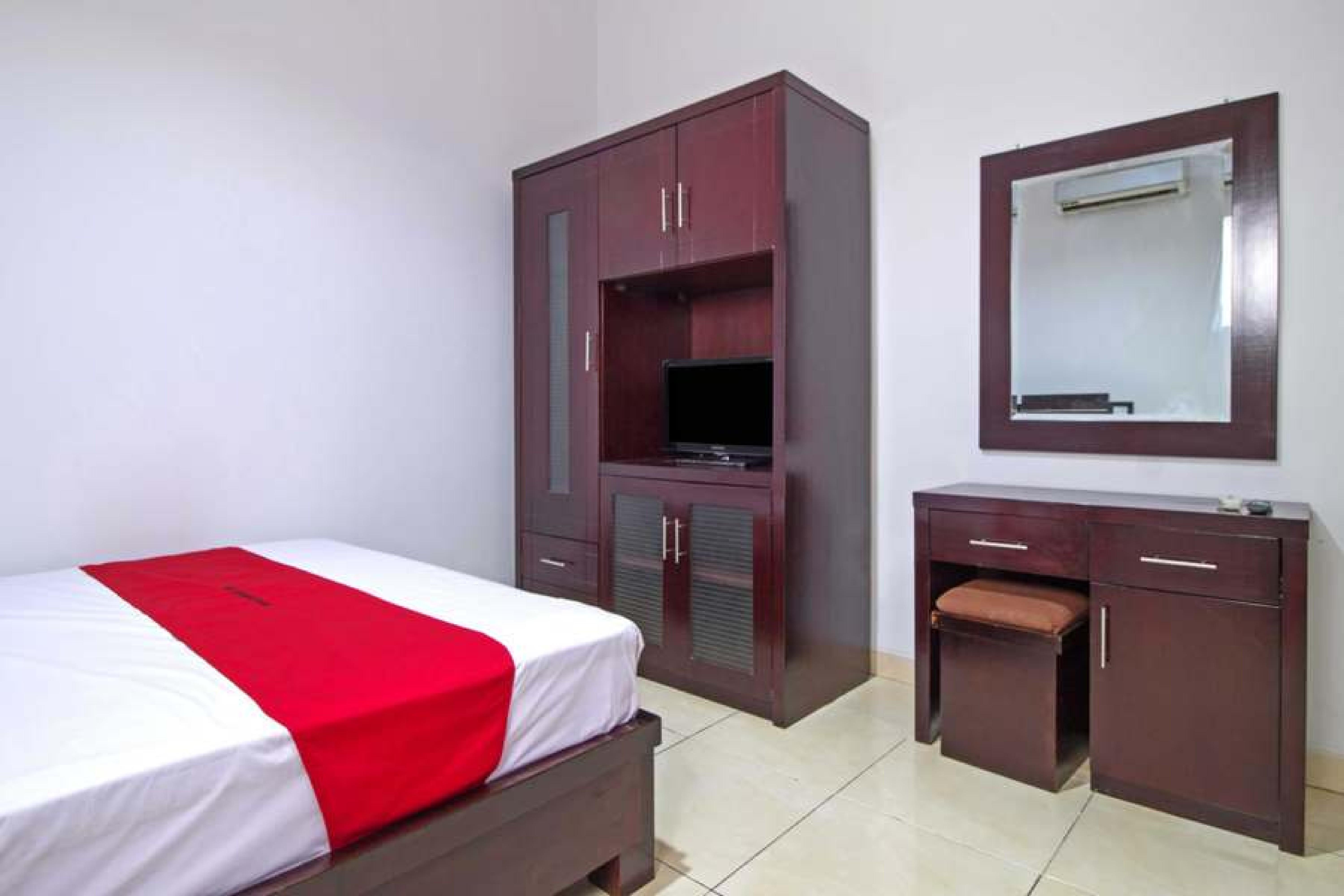 Reddoorz @ Pangeran Antasari 2 Hotell Cilandak  Eksteriør bilde