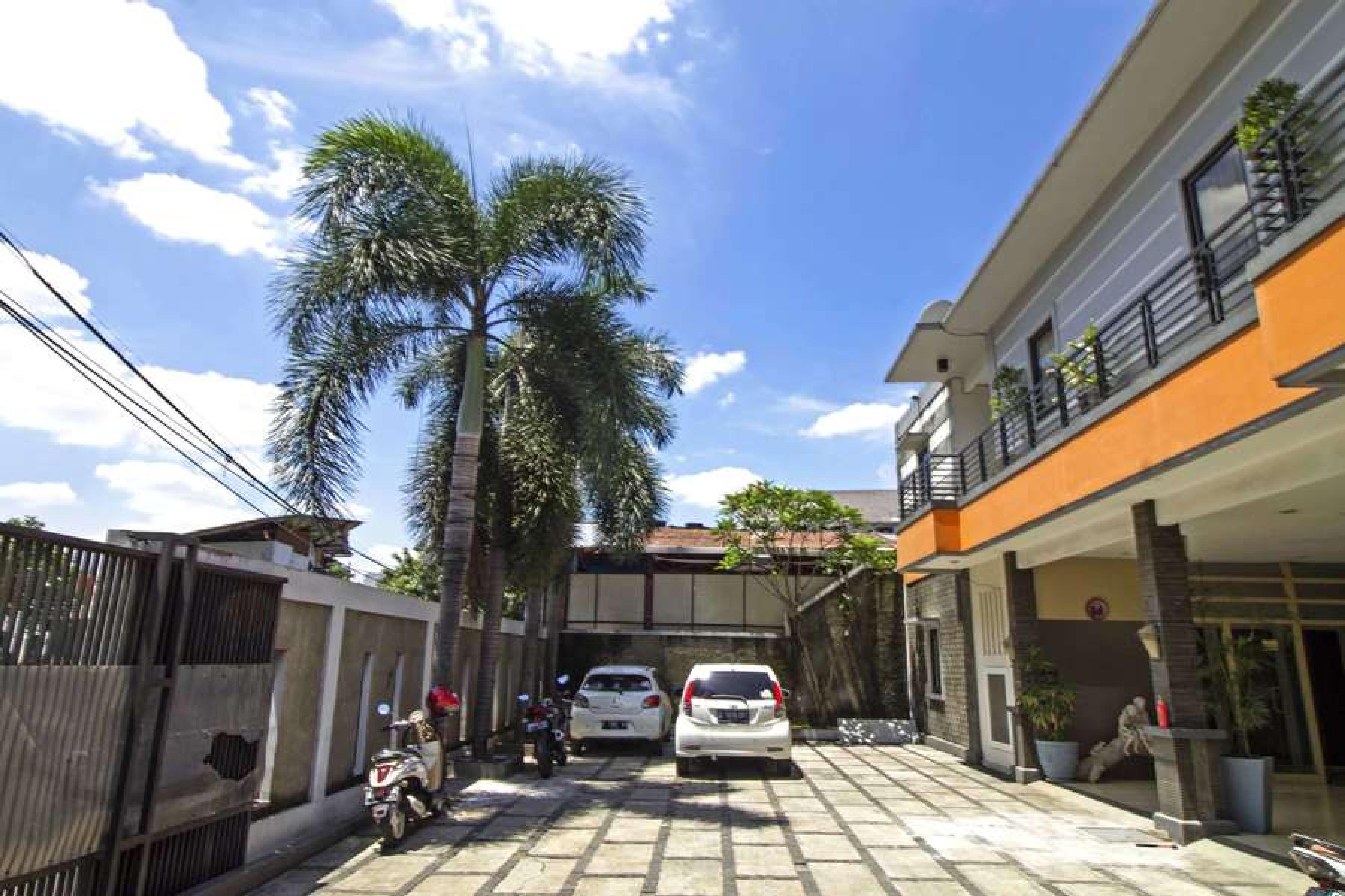 Reddoorz @ Pangeran Antasari 2 Hotell Cilandak  Eksteriør bilde