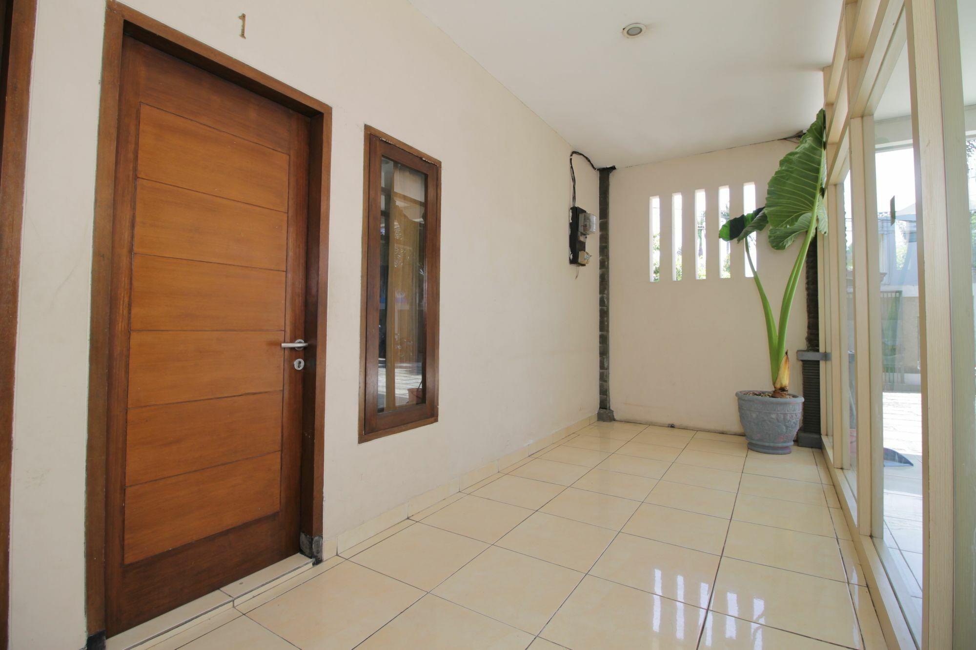 Reddoorz @ Pangeran Antasari 2 Hotell Cilandak  Eksteriør bilde